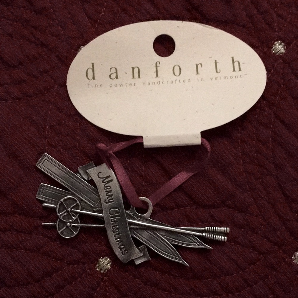 Danforth pewter crossed skis & pole ornament nwt
